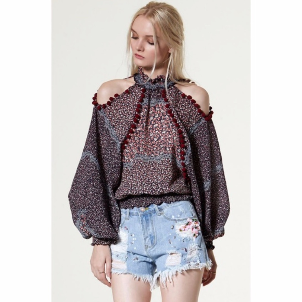 Storets Dilesa Boho Pom Pom Cold Should Top
